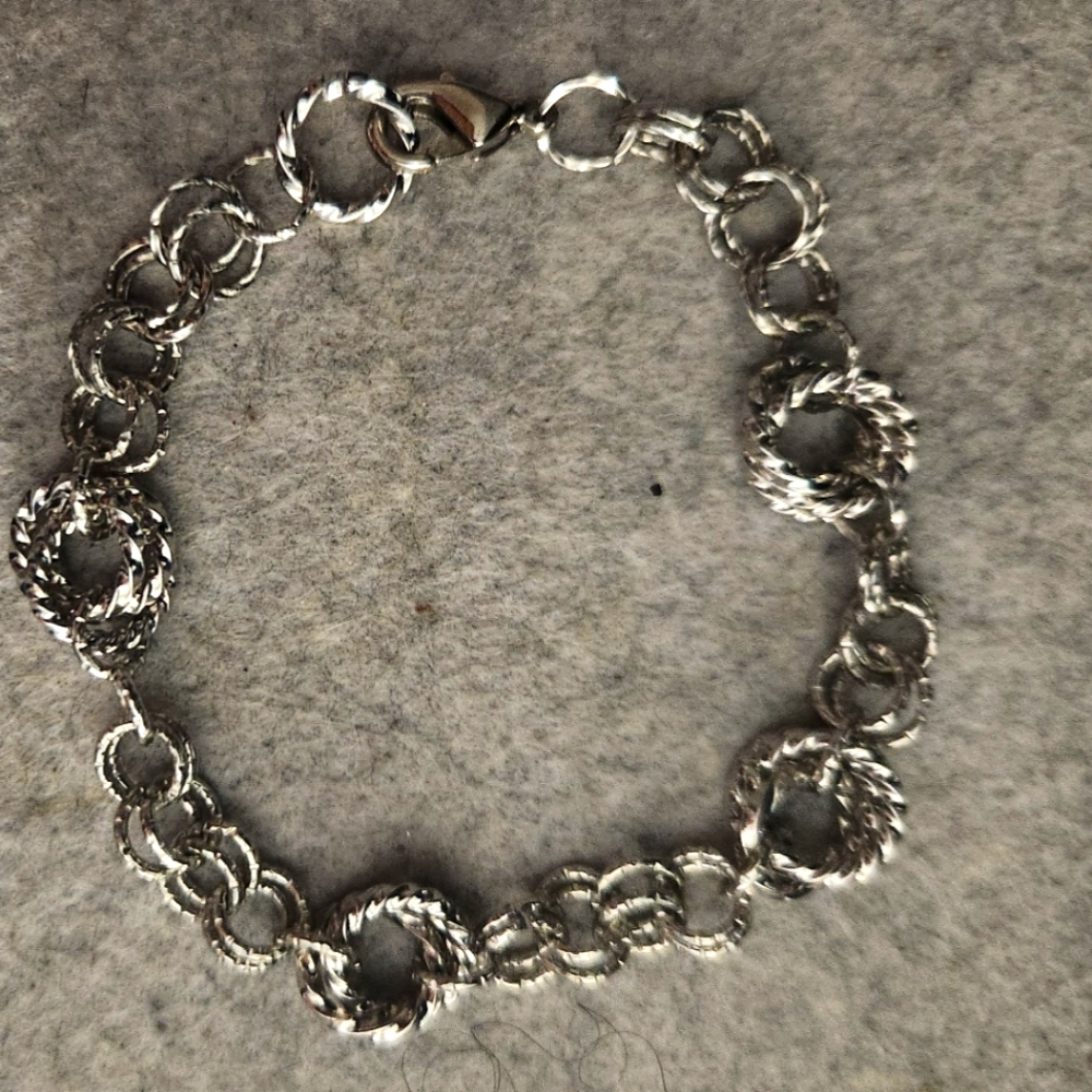 Unisex chainmail bracelet